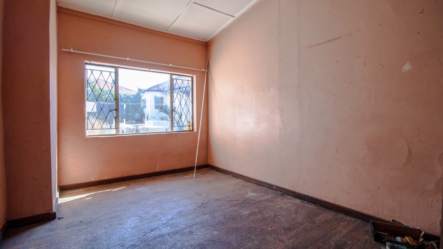 5 Bedroom Property for Sale in Townsview Gauteng