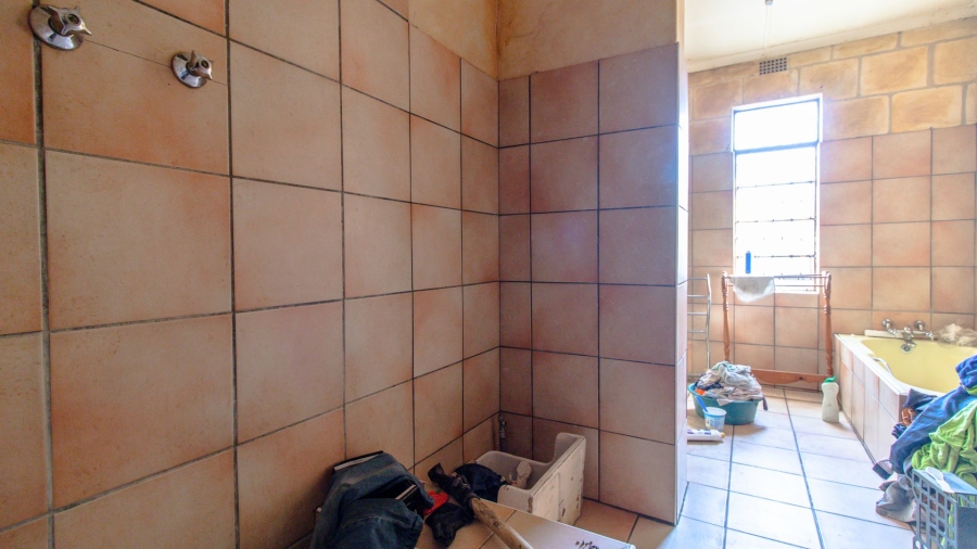 5 Bedroom Property for Sale in Townsview Gauteng