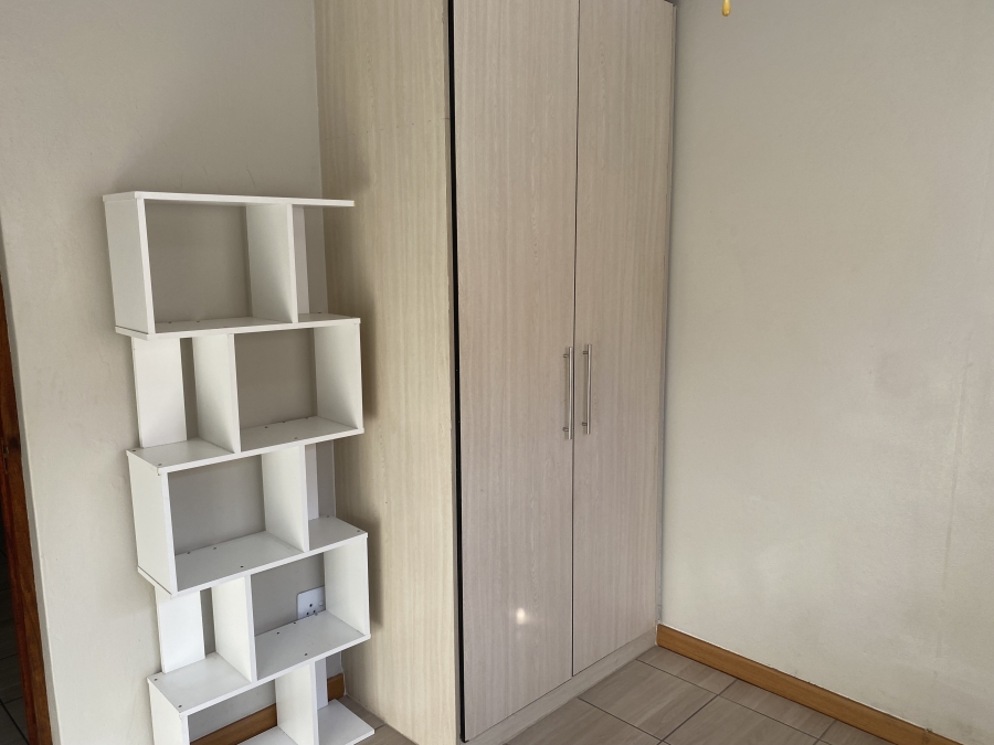 To Let 1 Bedroom Property for Rent in Riviera Gauteng