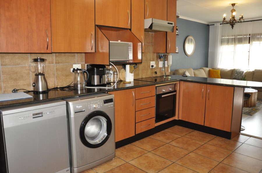 2 Bedroom Property for Sale in Paulshof Gauteng
