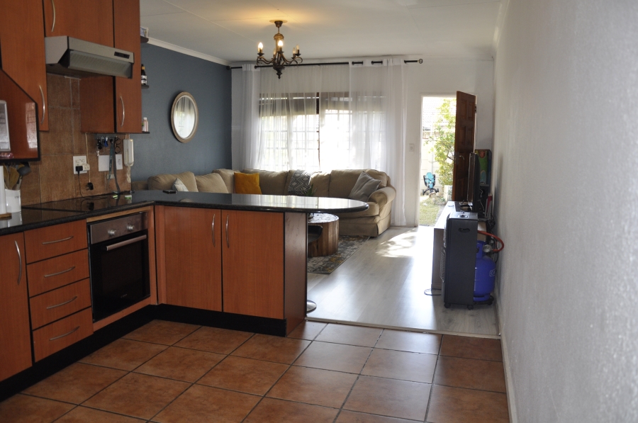 2 Bedroom Property for Sale in Paulshof Gauteng