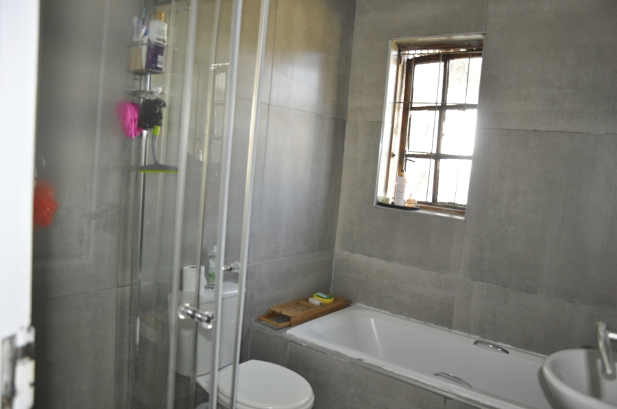 2 Bedroom Property for Sale in Paulshof Gauteng