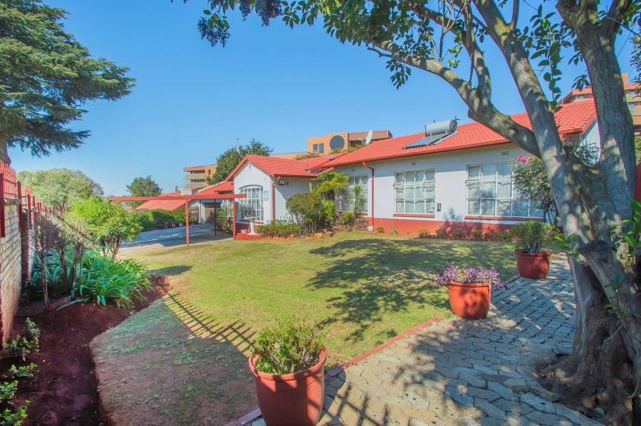 4 Bedroom Property for Sale in Florida Gauteng