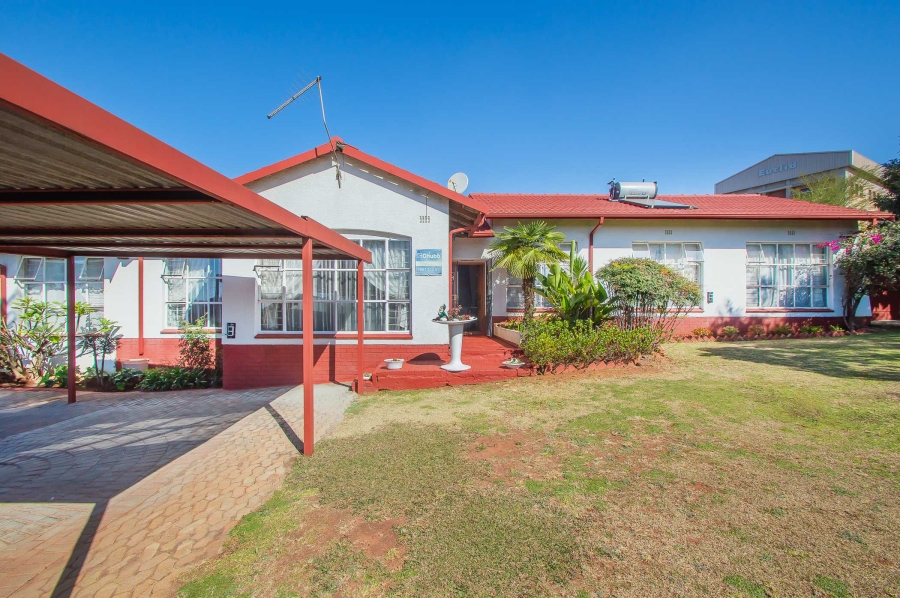 4 Bedroom Property for Sale in Florida Gauteng