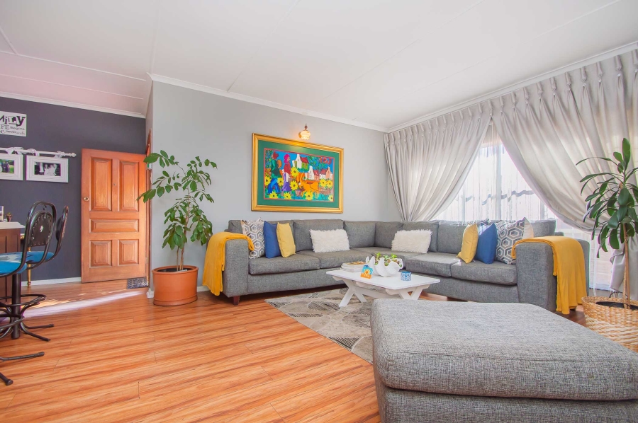 4 Bedroom Property for Sale in Florida Gauteng
