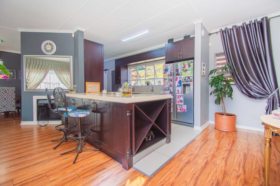 4 Bedroom Property for Sale in Florida Gauteng