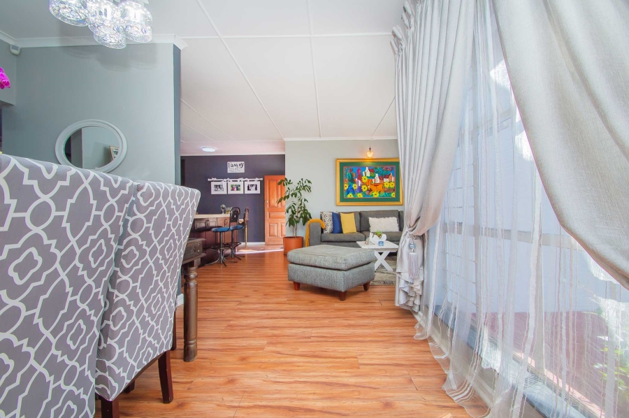 4 Bedroom Property for Sale in Florida Gauteng