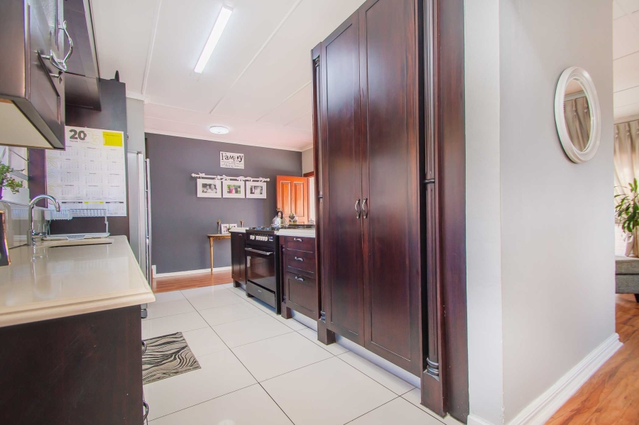 4 Bedroom Property for Sale in Florida Gauteng