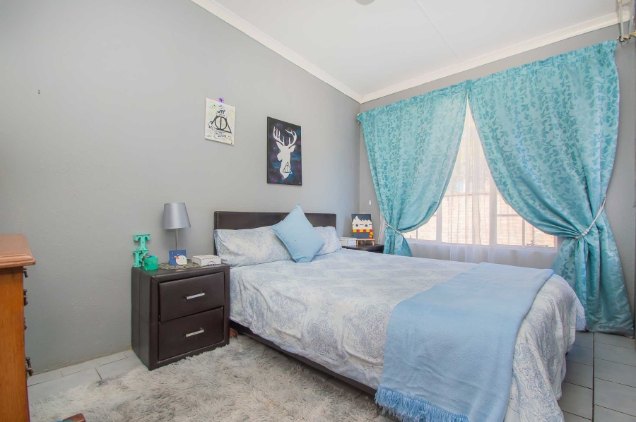 4 Bedroom Property for Sale in Florida Gauteng