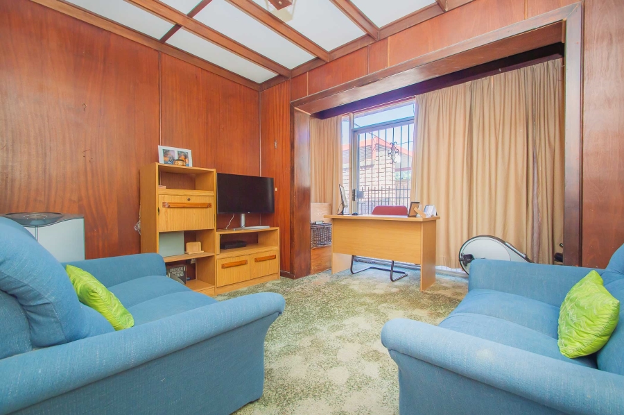 4 Bedroom Property for Sale in Florida Gauteng