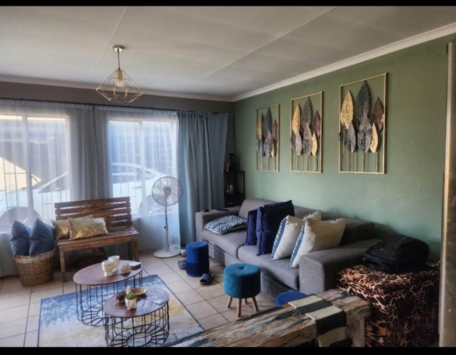 2 Bedroom Property for Sale in Terenure Gauteng