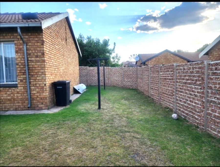 2 Bedroom Property for Sale in Terenure Gauteng