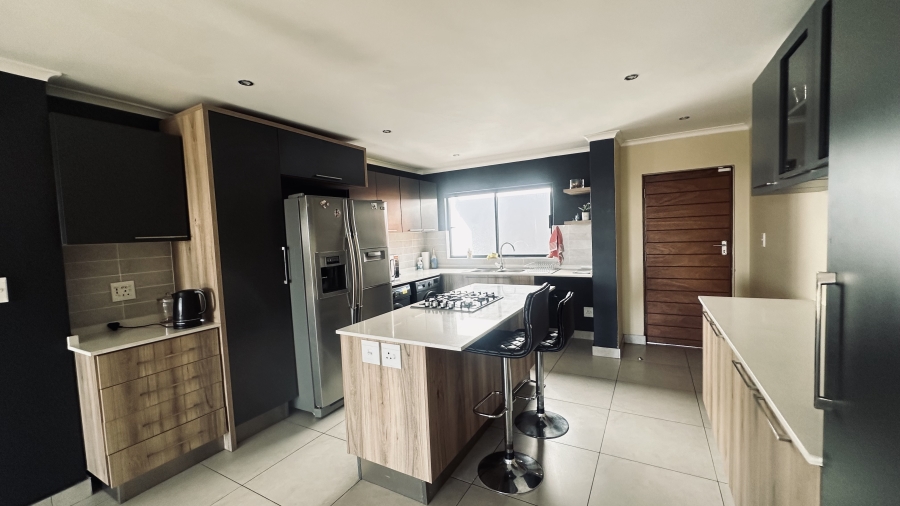 3 Bedroom Property for Sale in Louwlardia Gauteng