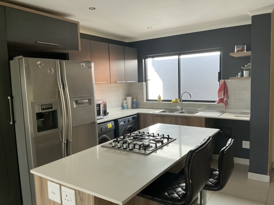 3 Bedroom Property for Sale in Louwlardia Gauteng