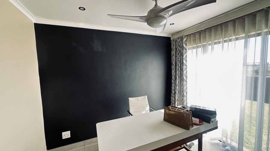 3 Bedroom Property for Sale in Louwlardia Gauteng