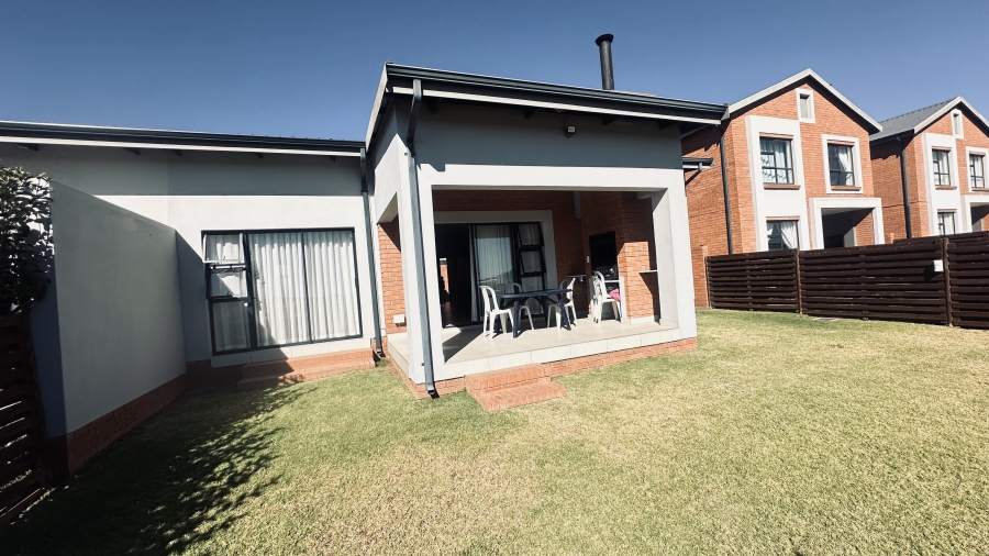 3 Bedroom Property for Sale in Louwlardia Gauteng