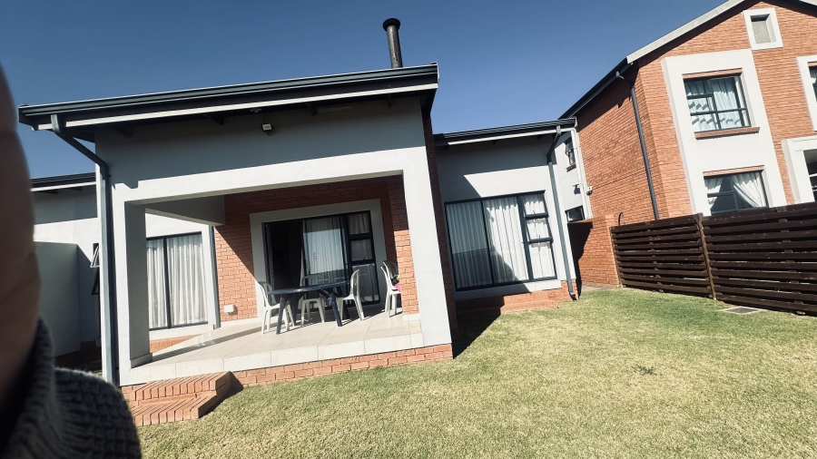 3 Bedroom Property for Sale in Louwlardia Gauteng