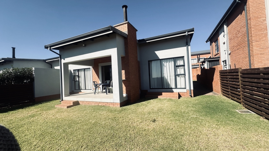 3 Bedroom Property for Sale in Louwlardia Gauteng