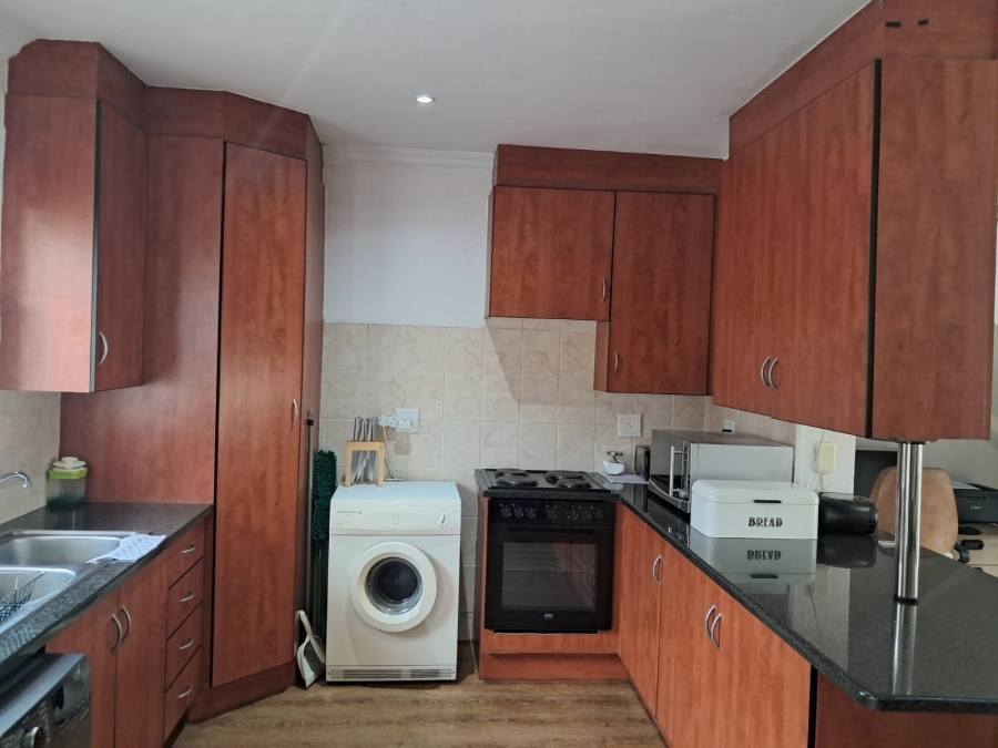 2 Bedroom Property for Sale in Willow Park Manor Gauteng