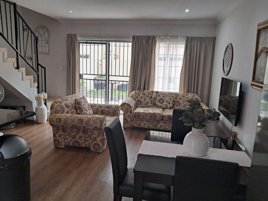 2 Bedroom Property for Sale in Willow Park Manor Gauteng