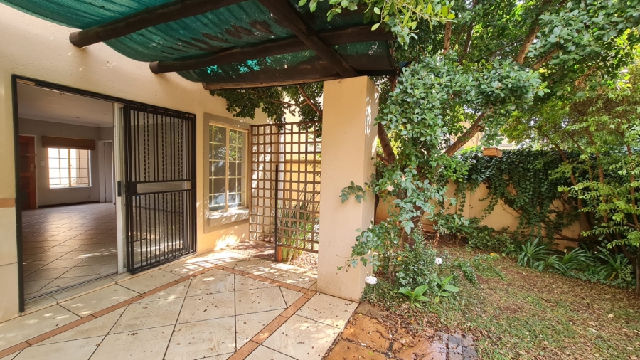 2 Bedroom Property for Sale in Willow Park Manor Gauteng