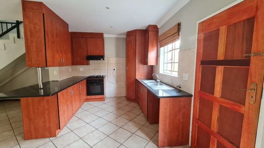 2 Bedroom Property for Sale in Willow Park Manor Gauteng