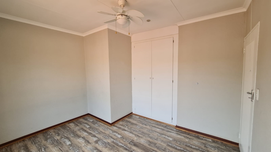 2 Bedroom Property for Sale in Willow Park Manor Gauteng