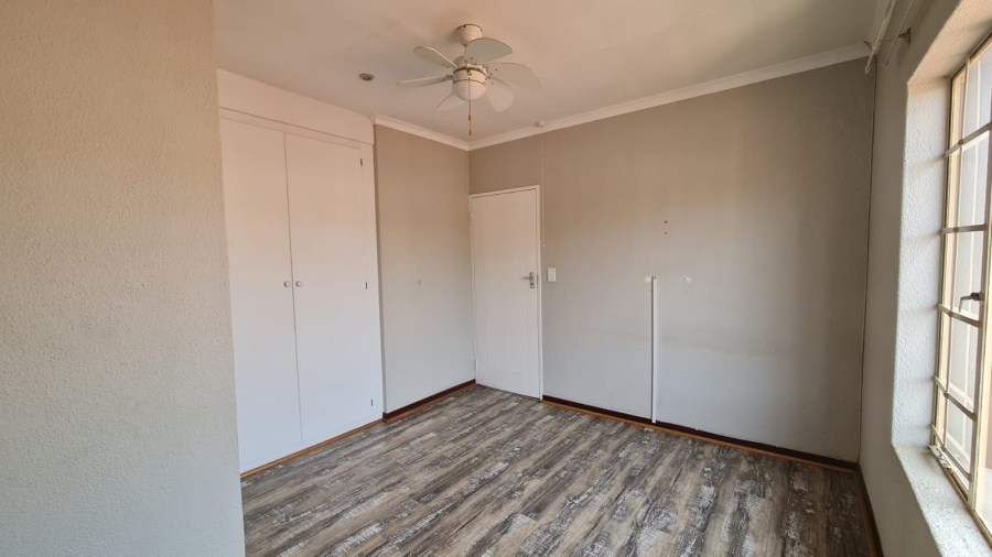 2 Bedroom Property for Sale in Willow Park Manor Gauteng