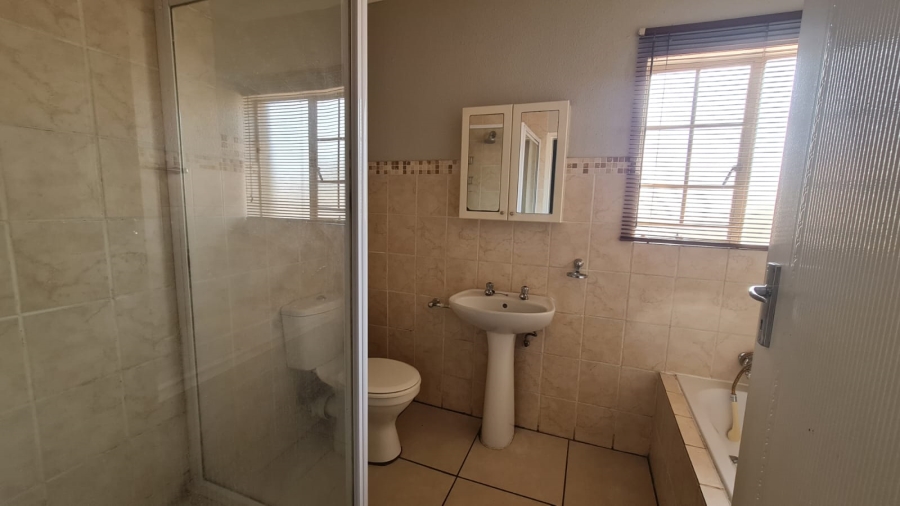 2 Bedroom Property for Sale in Willow Park Manor Gauteng