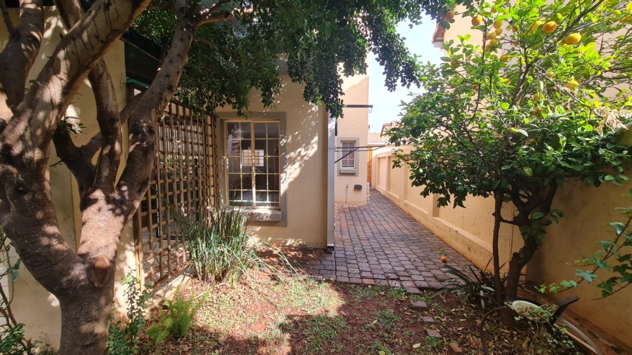 2 Bedroom Property for Sale in Willow Park Manor Gauteng