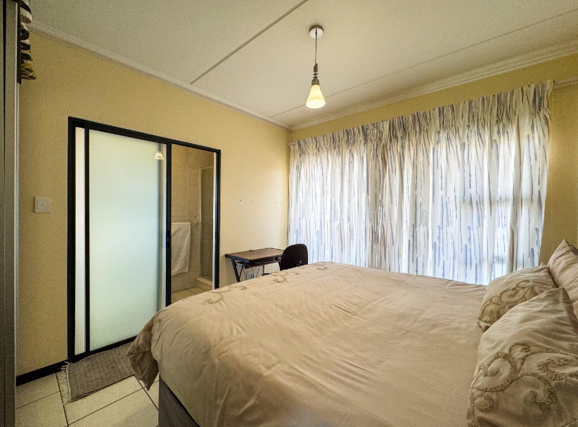 To Let 2 Bedroom Property for Rent in Oakdene Gauteng