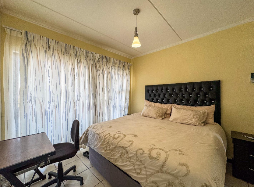 To Let 2 Bedroom Property for Rent in Oakdene Gauteng