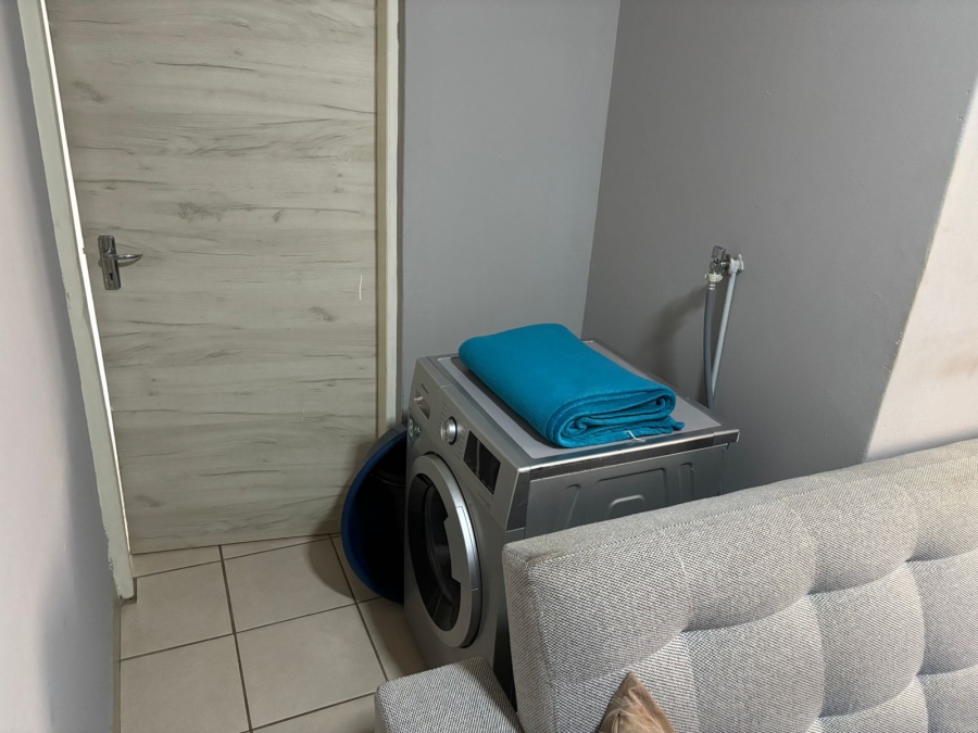To Let 1 Bedroom Property for Rent in Villa Liza Gauteng