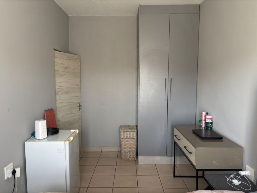 To Let 1 Bedroom Property for Rent in Villa Liza Gauteng