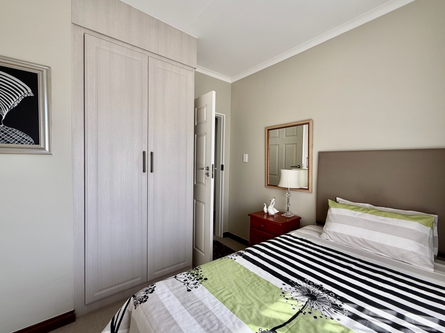 2 Bedroom Property for Sale in The Retreat Gauteng