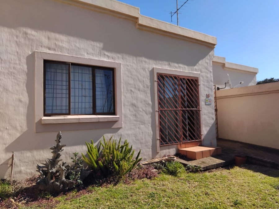 2 Bedroom Property for Sale in Rant En Dal Gauteng
