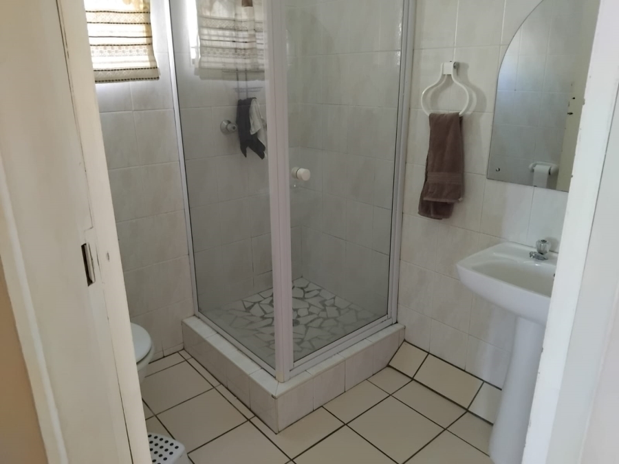 2 Bedroom Property for Sale in Rant En Dal Gauteng