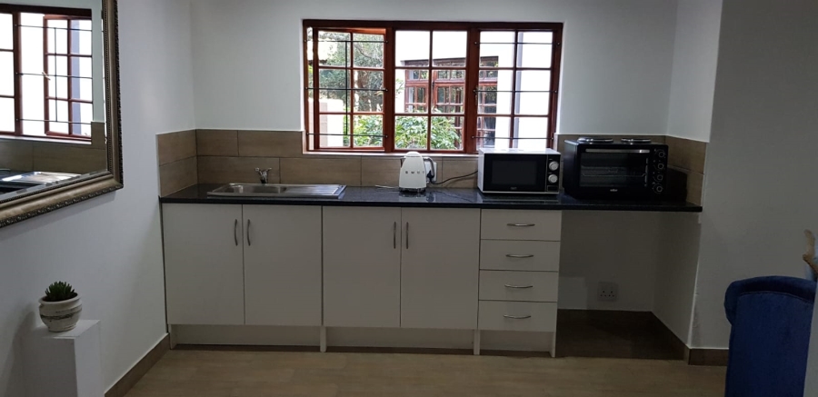 To Let 1 Bedroom Property for Rent in Brooklyn Gauteng