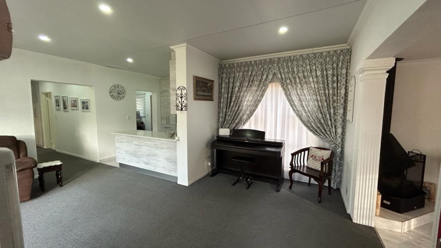 2 Bedroom Property for Sale in Bartlett Gauteng