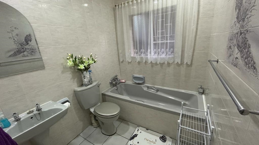 2 Bedroom Property for Sale in Bartlett Gauteng