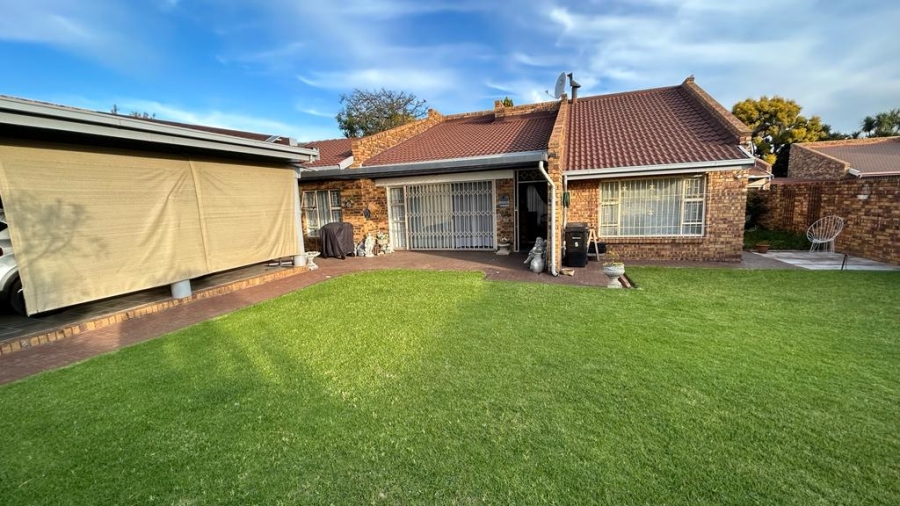 2 Bedroom Property for Sale in Bartlett Gauteng