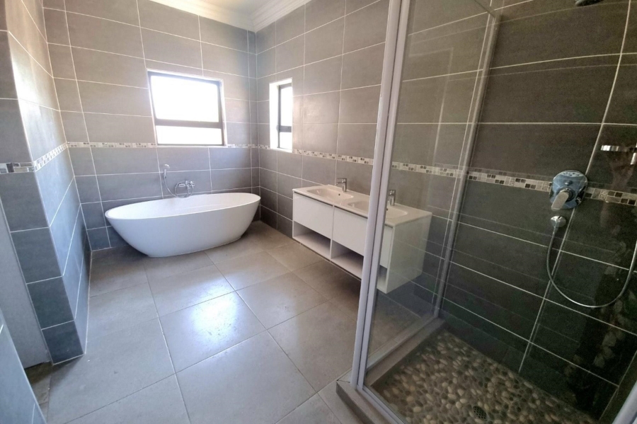 4 Bedroom Property for Sale in The Hills Game Reserve Estate Gauteng