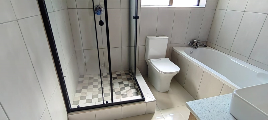 3 Bedroom Property for Sale in The Orchards Gauteng