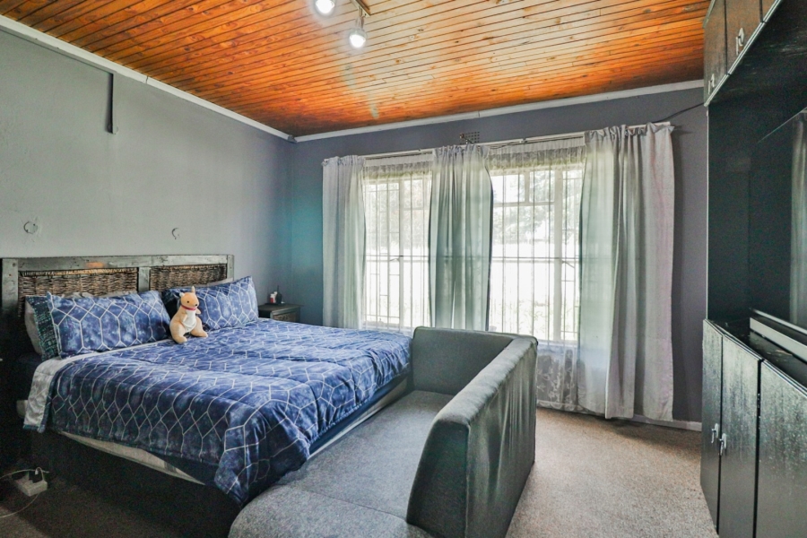 11 Bedroom Property for Sale in Bredell Gauteng