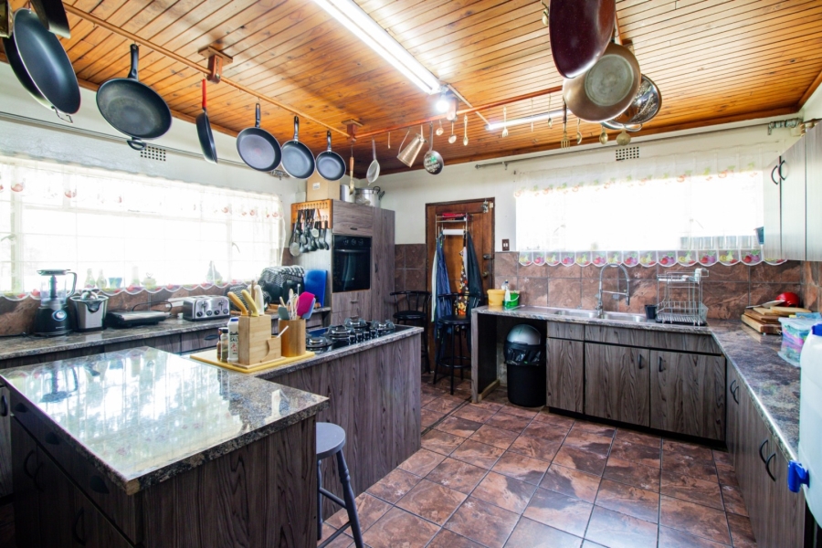 11 Bedroom Property for Sale in Bredell Gauteng