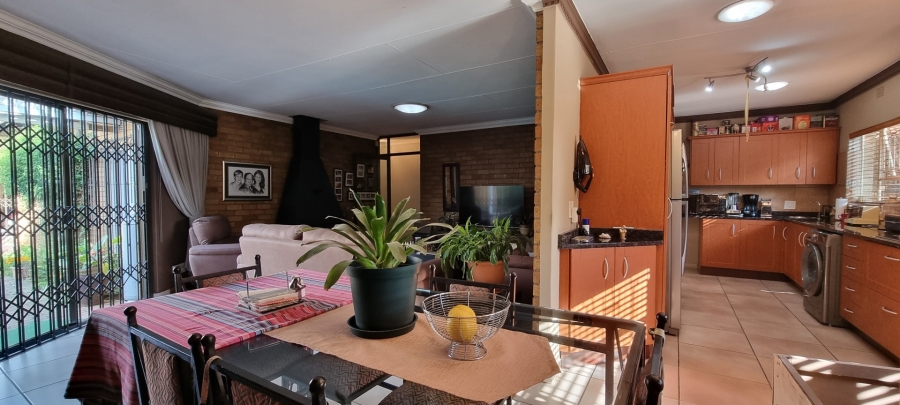 4 Bedroom Property for Sale in Sunward Park Gauteng