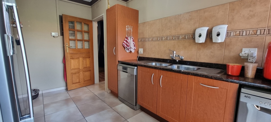 4 Bedroom Property for Sale in Sunward Park Gauteng