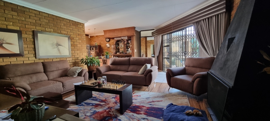 4 Bedroom Property for Sale in Sunward Park Gauteng