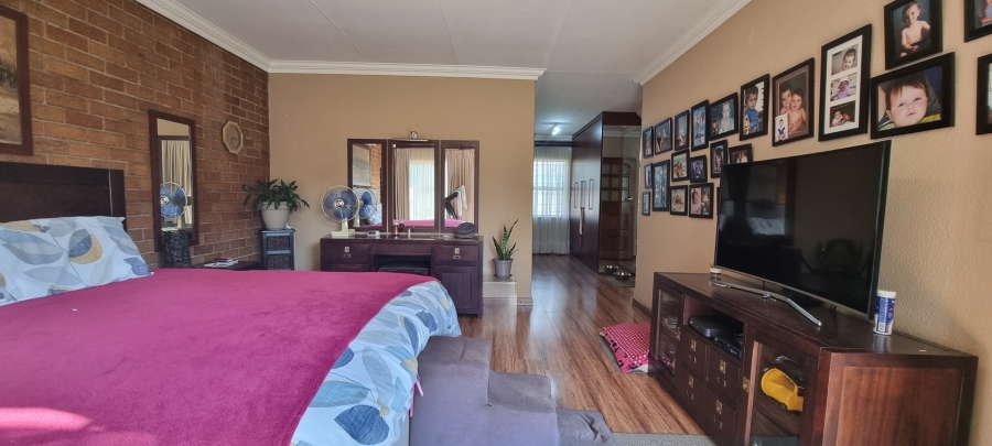 4 Bedroom Property for Sale in Sunward Park Gauteng