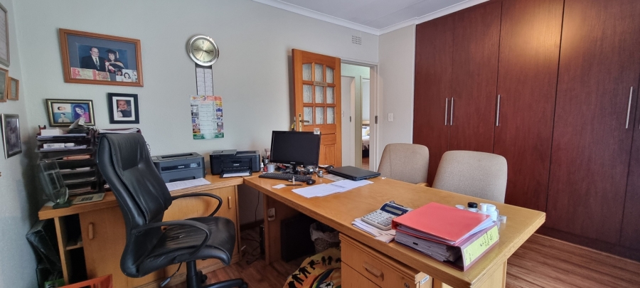 4 Bedroom Property for Sale in Sunward Park Gauteng